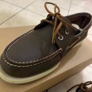Sperry boat shoes 9 1/2